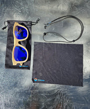 Load image into Gallery viewer, Bamboo Sunglasses